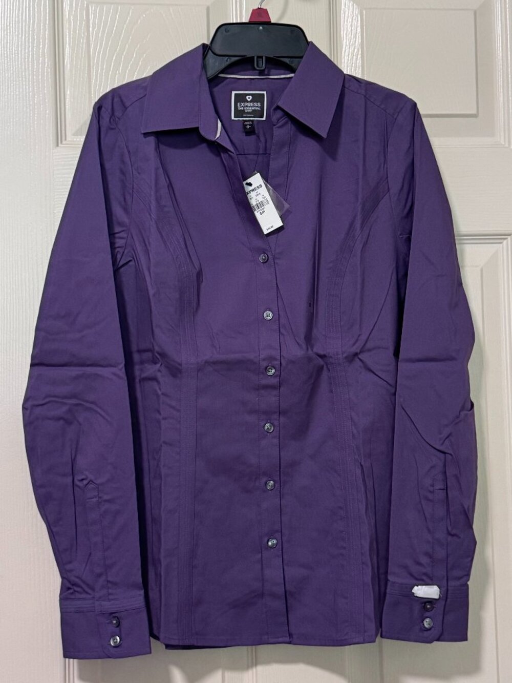 NWT Express Essential shirt, size small, purple